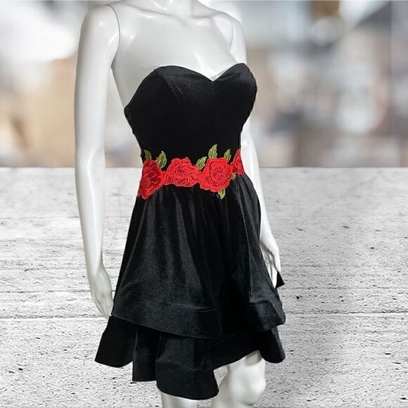 B. Darlin Black Velvet Rose Embroidered Waist Strapless Mini Dress - Picture 1 of 8